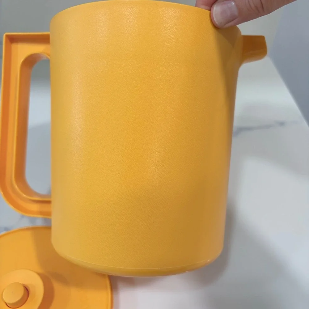 Tupperware 1.5L Push Button Pitcher Orange 1575-11 Vintage Style Kitchenware